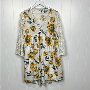 Tassels & Lace Womens Mini Dress M White Yellow Floral Lace Bell Sleeves HiLo